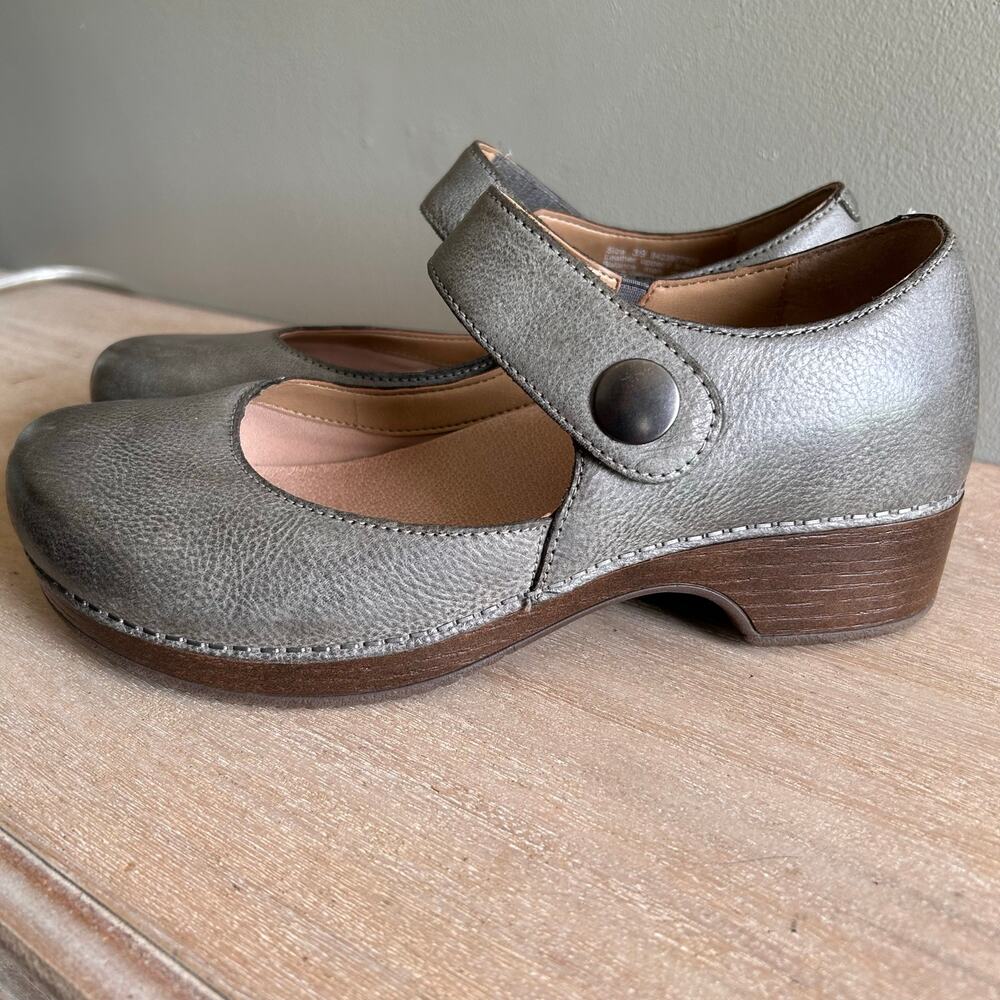 Dansko Women’s Mary Jane Clogs, Grey Leather Comfort Shoes.